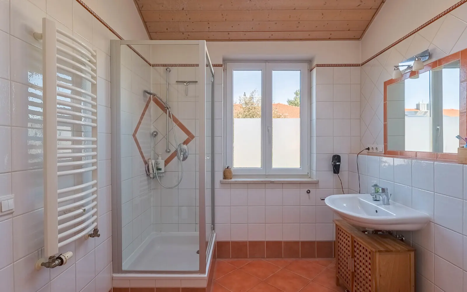 Ihr neues Zuhause in Gerolfing – gepflegte Doppelhaushälfte mit Garten und Südwest-Terrasse! - Bild 9
