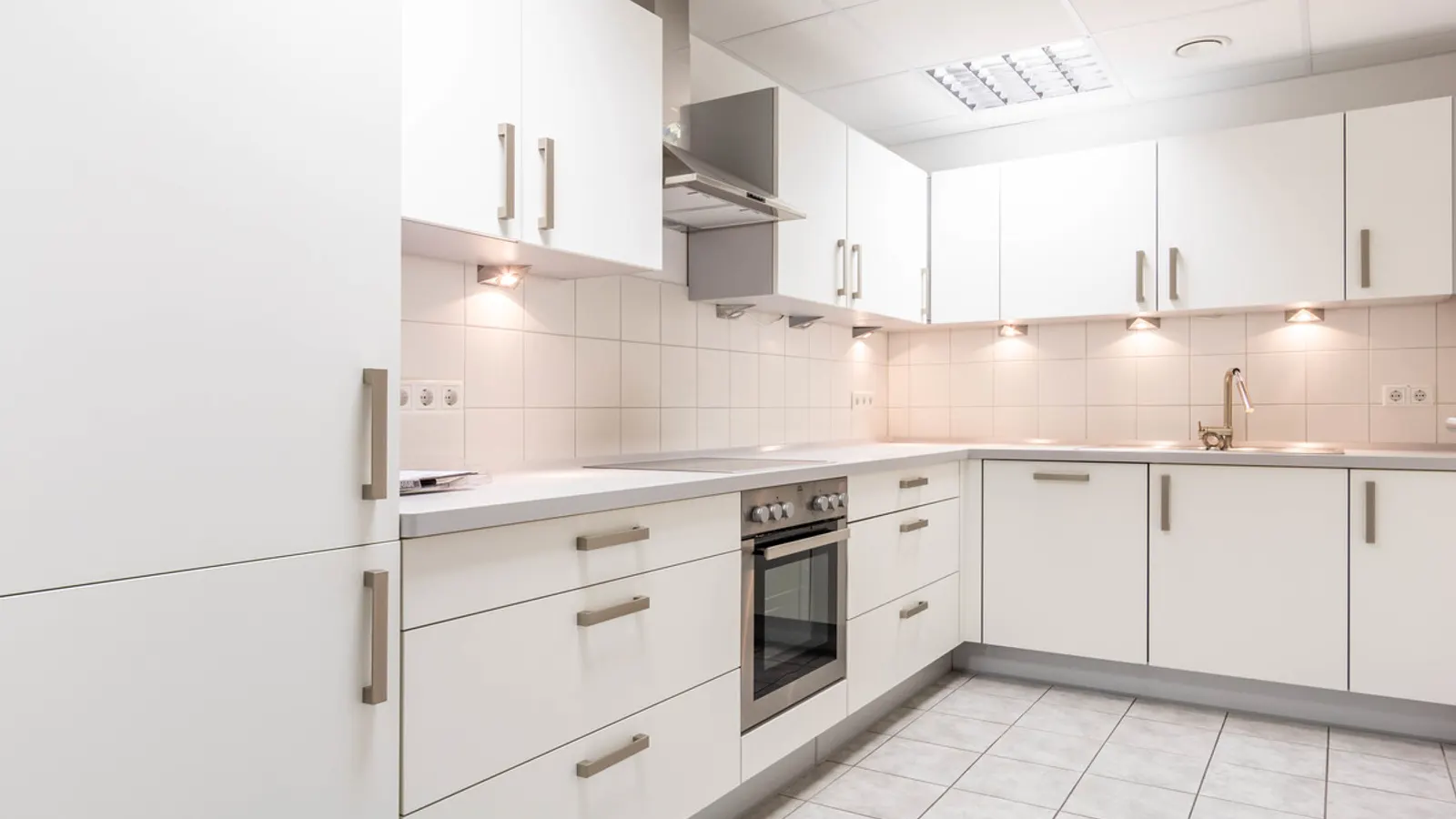 Gewerbefläche im Zentrum - Bild 13